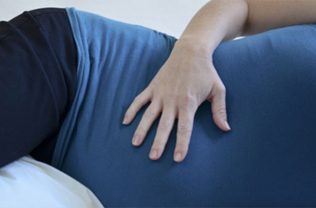 خوابیدن روی شکم برای زنان باردار؛اطلاعات مهم!