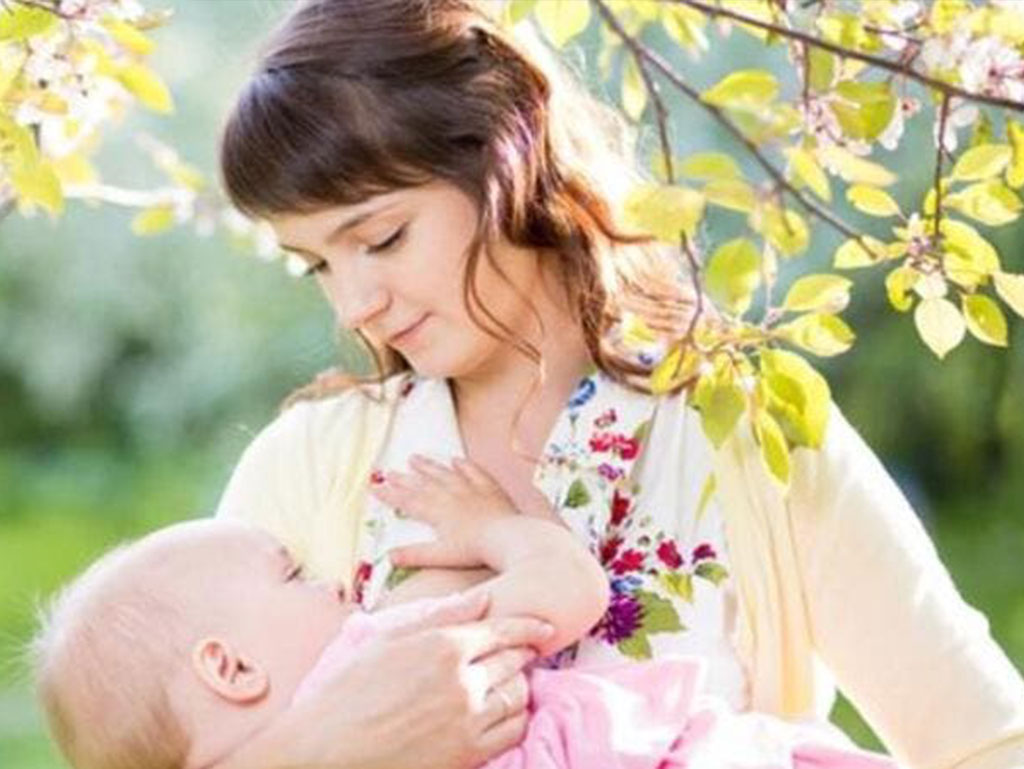 4 روش موثر برای افزایش شیر مادر