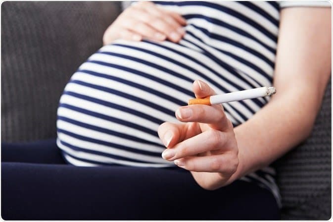 استفاده از دخانیات در دوران بارداری خطر زایمان زودرس را افزایش می دهد