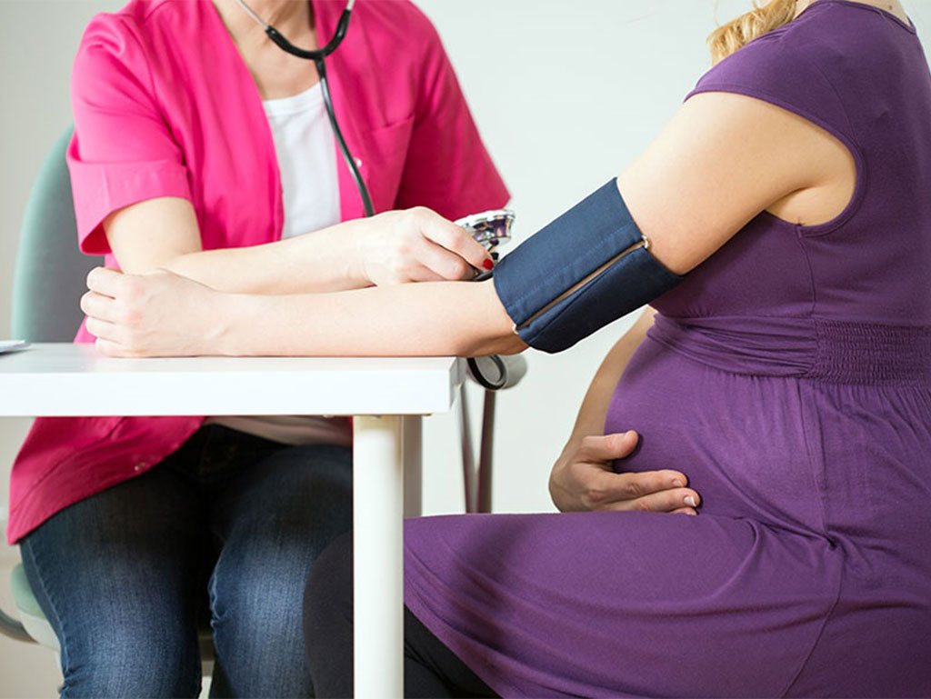 8 روش برای کاهش فشار خون بالا در دوران بارداری