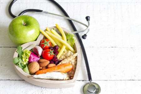 خوردن رژیم  گیاهخواری می تواند خطر ابتلا به مشکلات قلبی را کاهش داده و دیابت نوع 2 را در همان زمان بهبود بخشد."