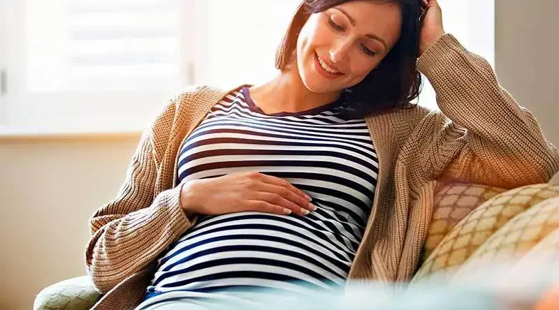  شما باید در طول سه ماه اول بارداری حدود 2 تا 4 پوند اضافه وزن داشته باشید